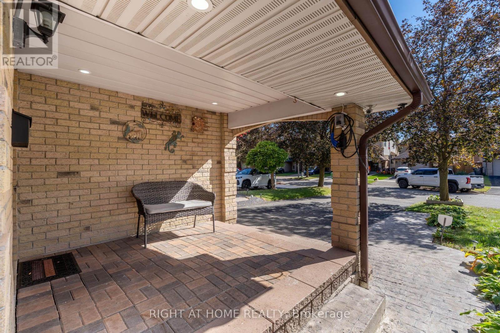 36 Burton Road W Property Photo 6
