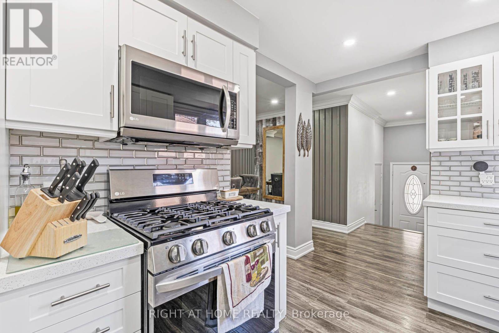 36 Burton Road W Property Photo 14
