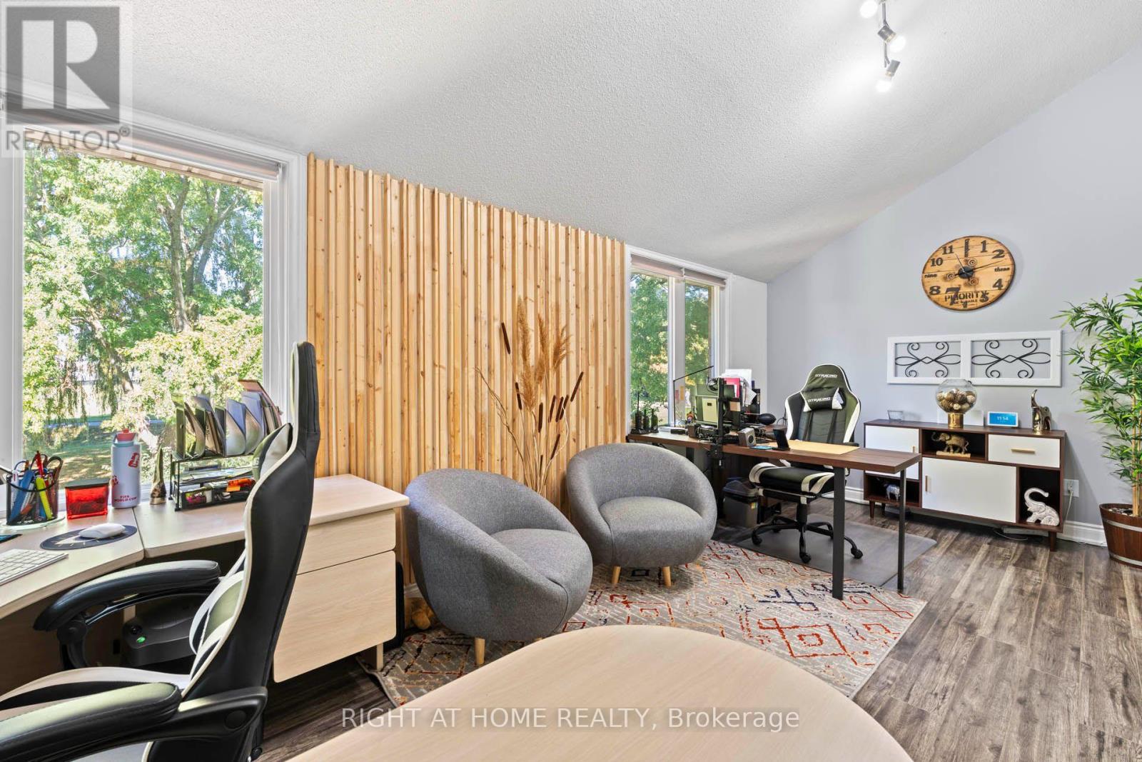 36 Burton Road W Property Photo 31