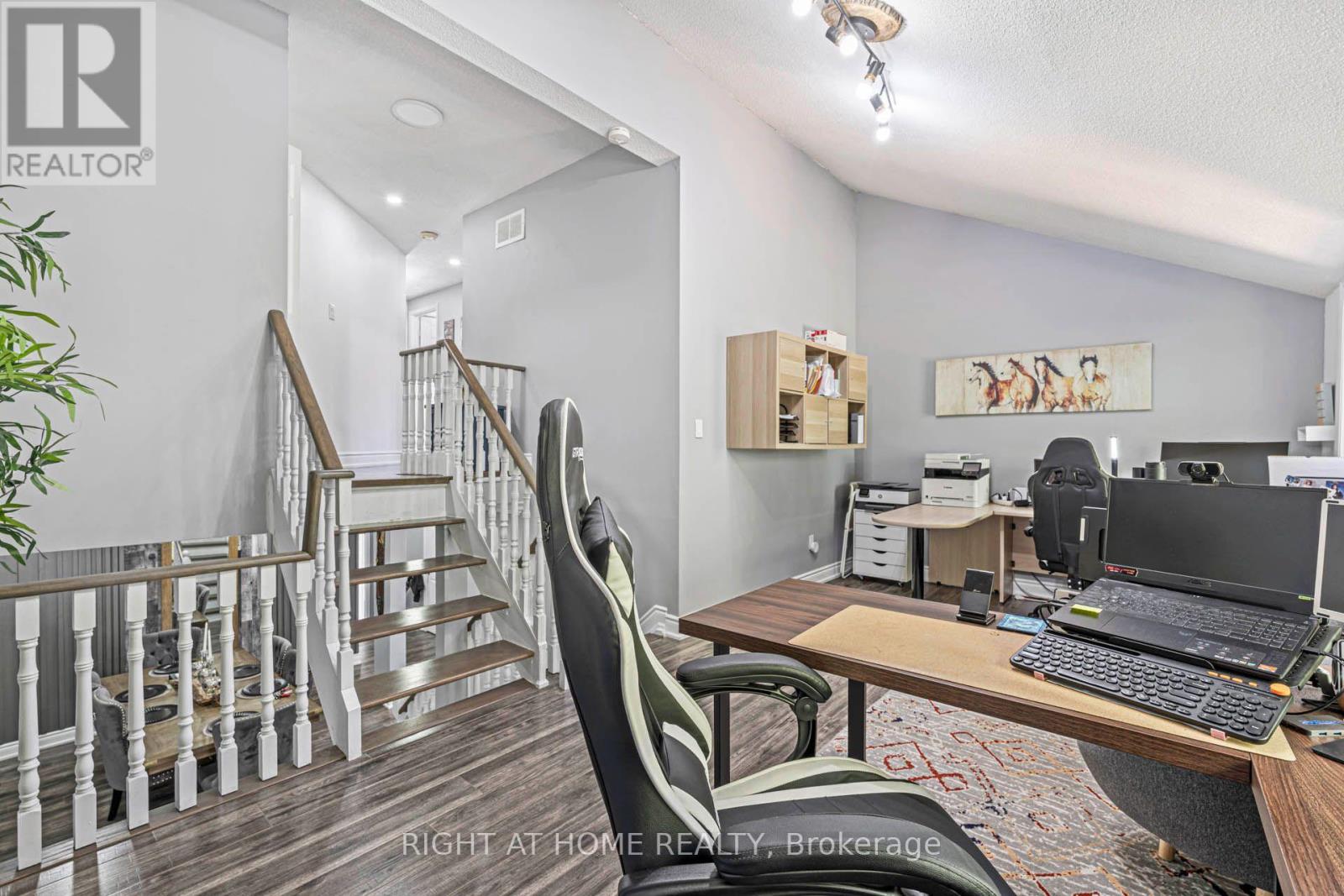 36 Burton Road W Property Photo 32
