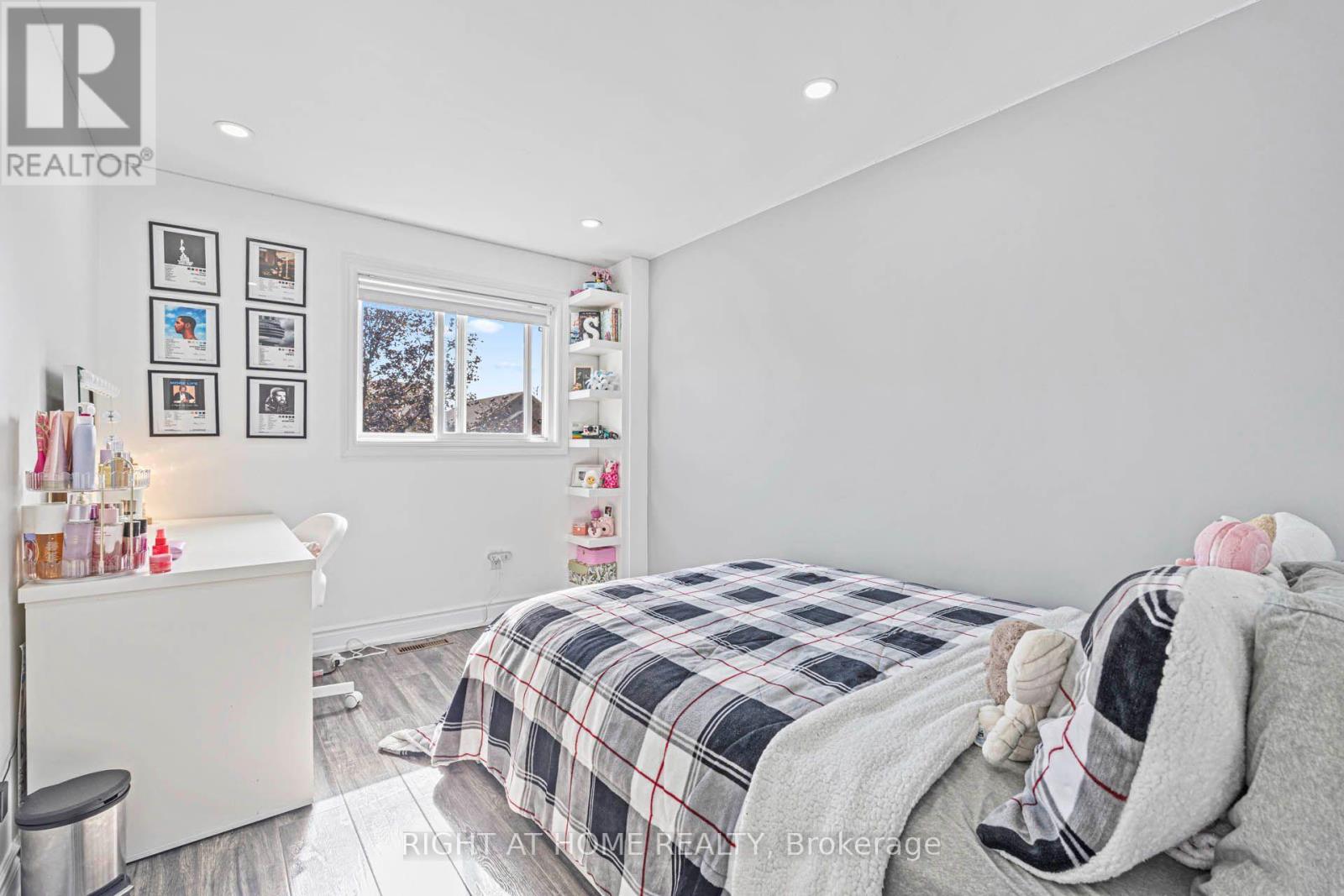 36 Burton Road W Property Photo 36