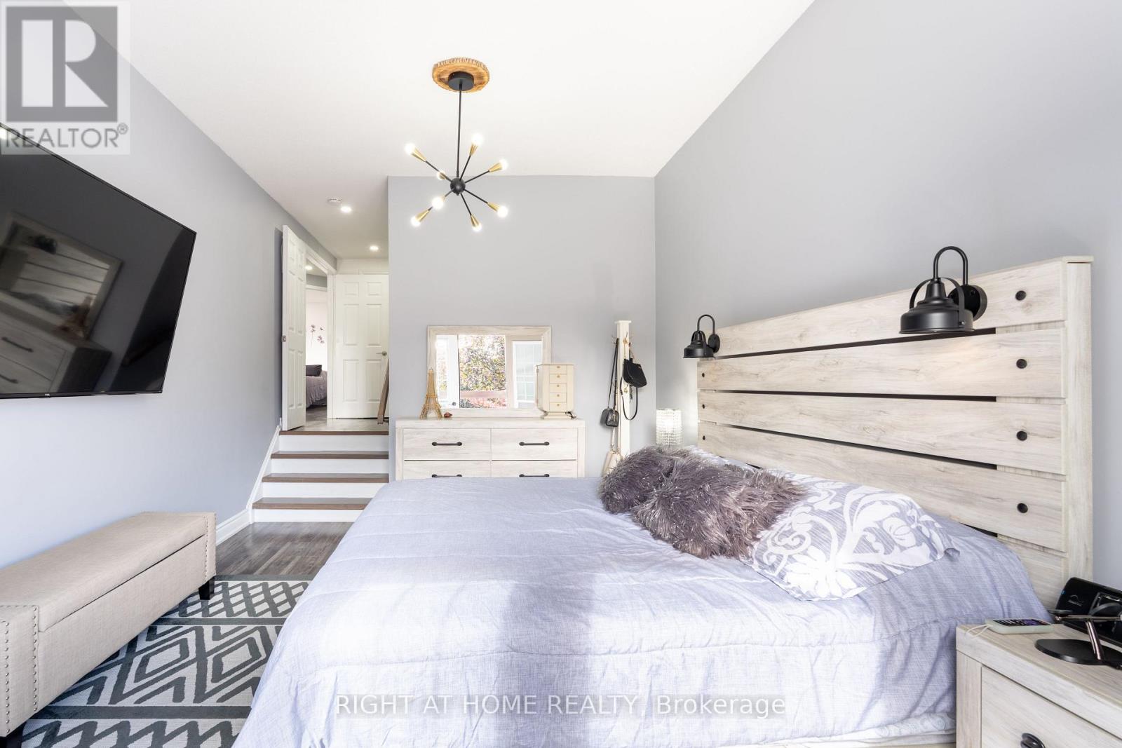 36 Burton Road W Property Photo 40