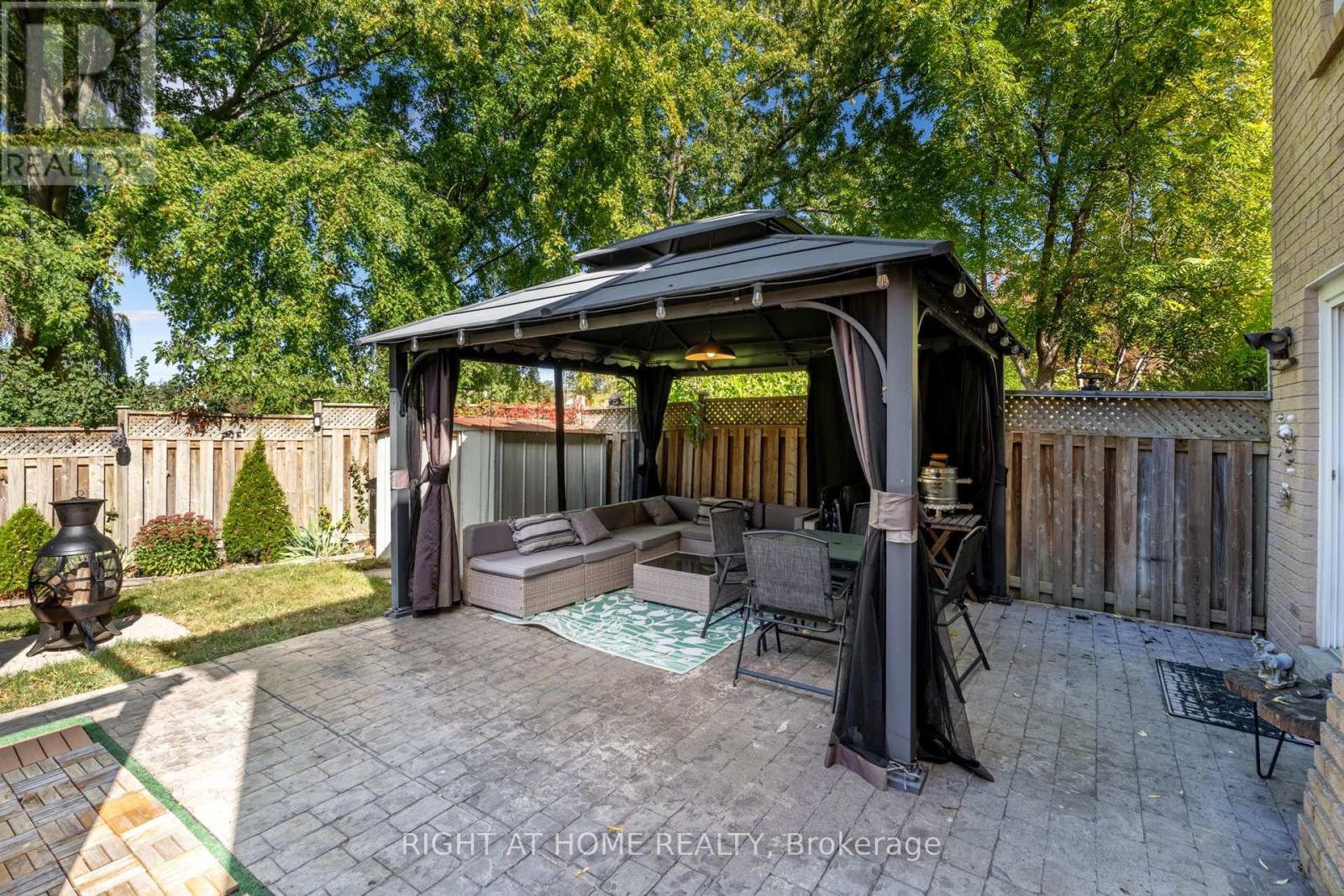36 Burton Road W Property Photo 44