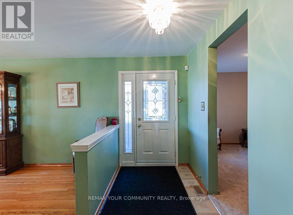 15 Valencia Crescent Property Photo 3