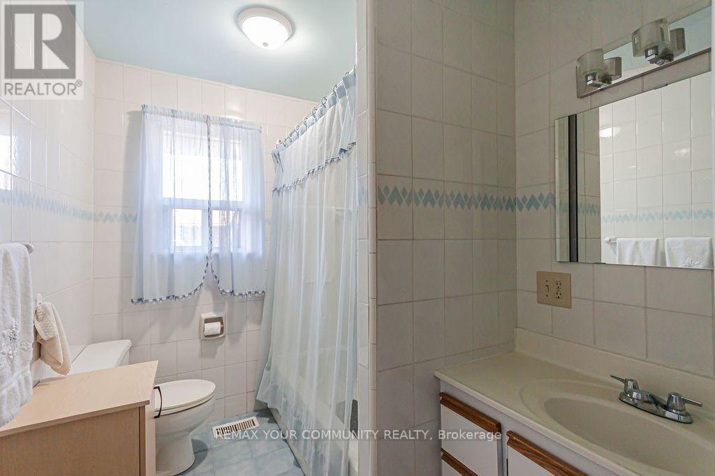 15 Valencia Crescent Property Photo 19