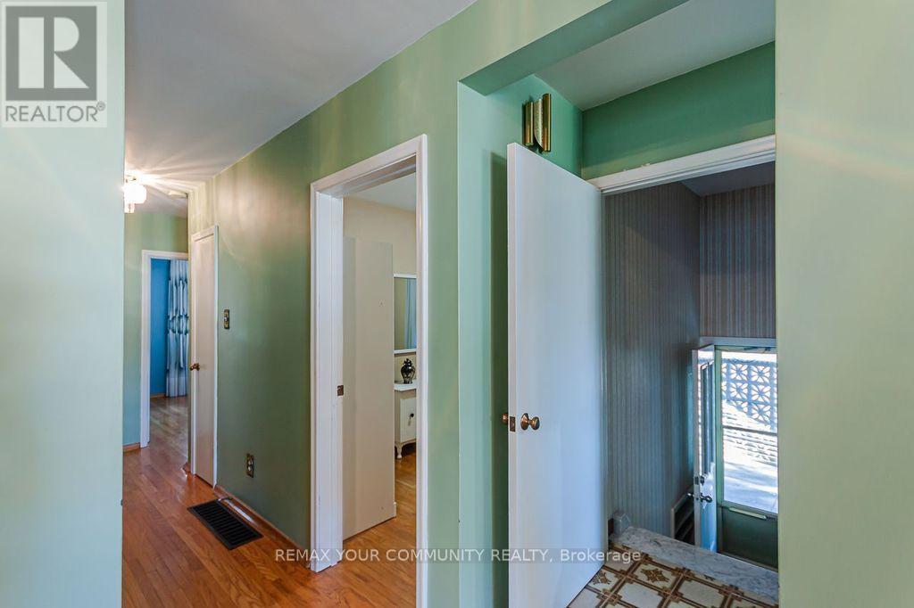 15 Valencia Crescent Property Photo 20