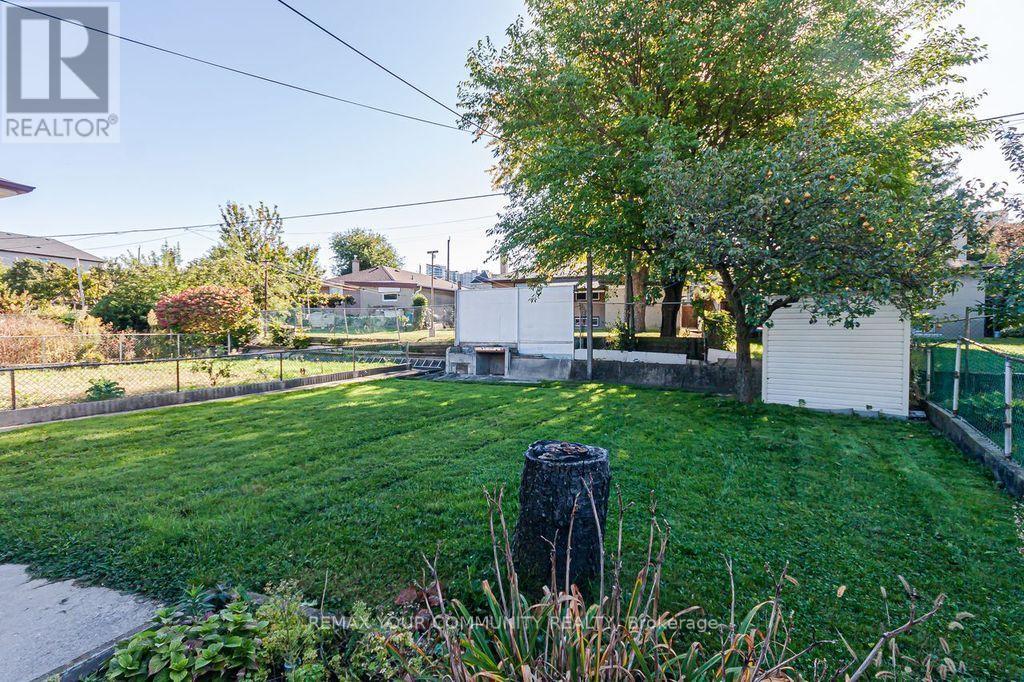 15 Valencia Crescent Property Photo 34