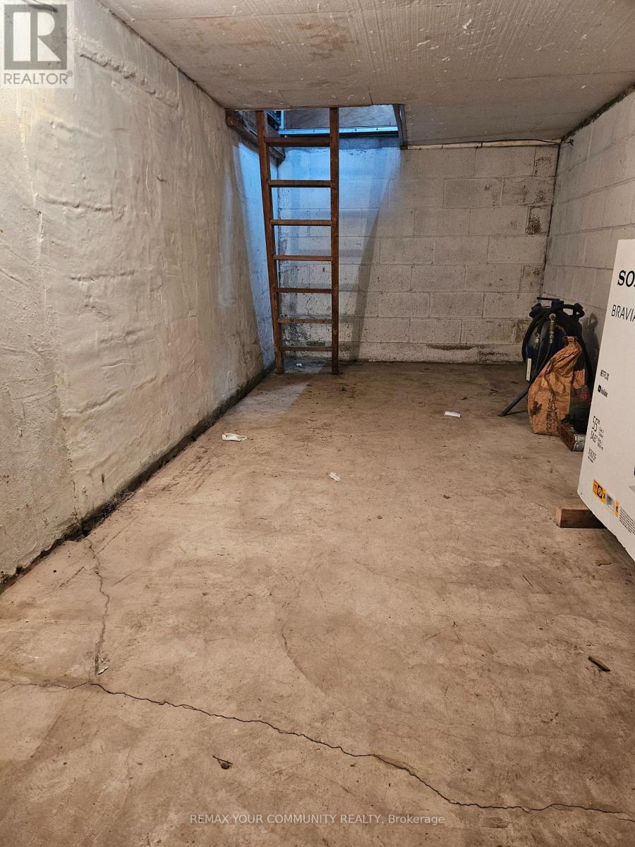 15 Valencia Crescent Property Photo 38