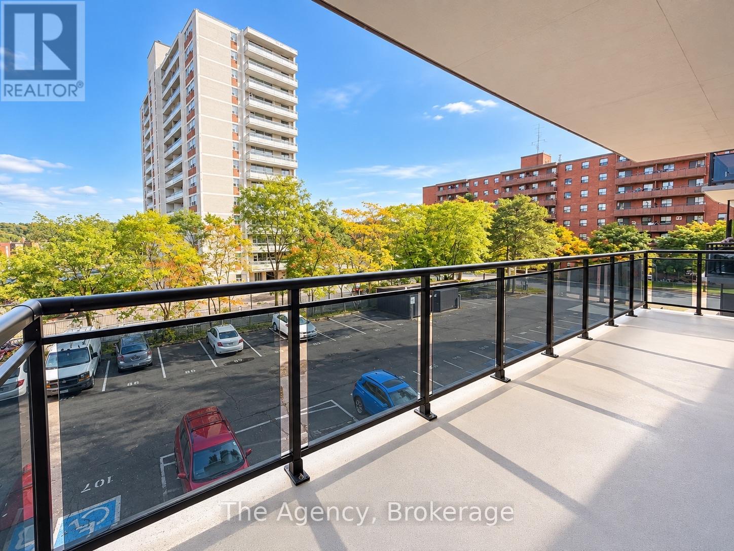 305 - 45 Paisley Boulevard W Property Photo 11