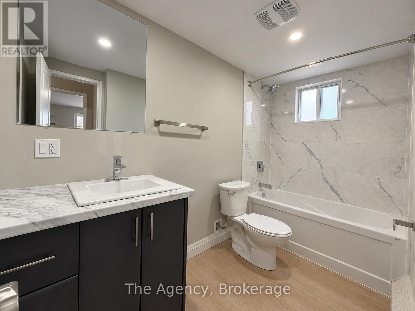 309 - 45 Paisley Boulevard W Property Photo 13