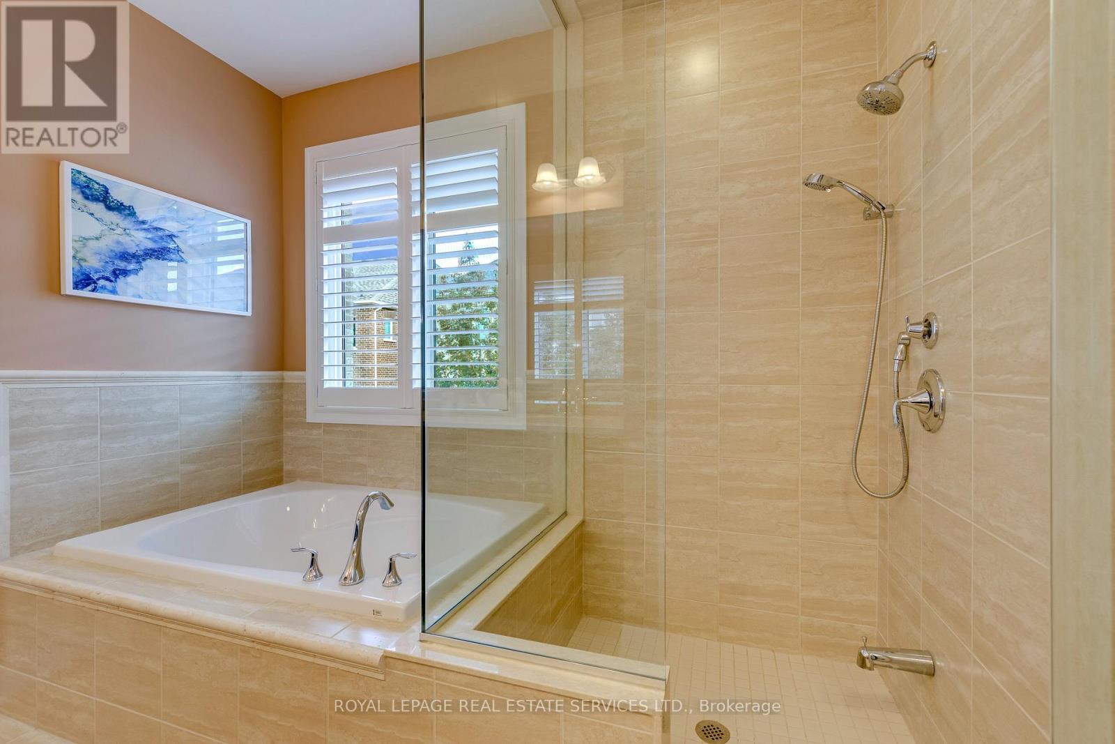 144 North Park Boulevard Property Photo 33