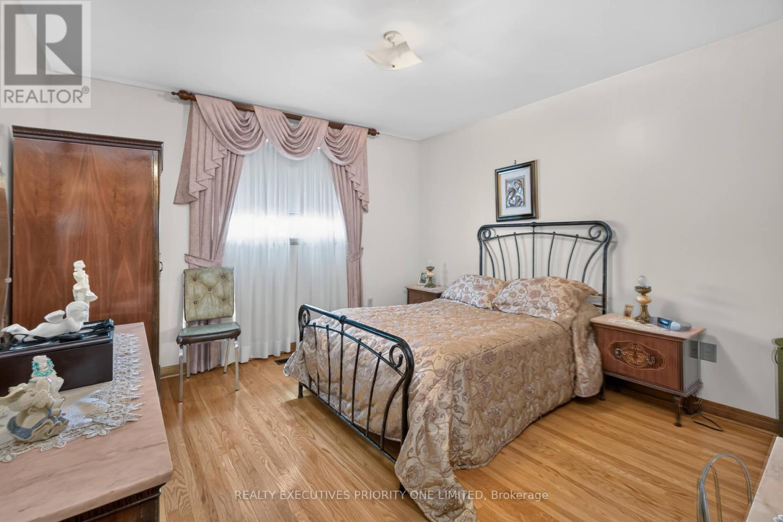355 Glen Park Avenue Property Photo 13