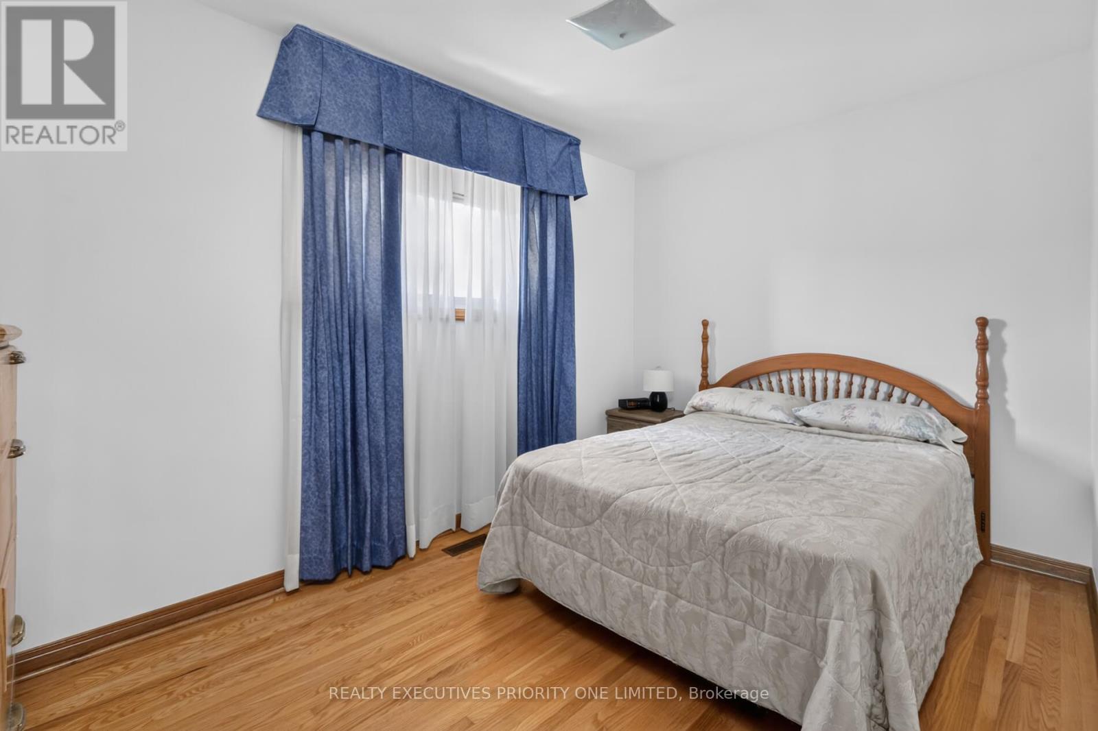 355 Glen Park Avenue Property Photo 17