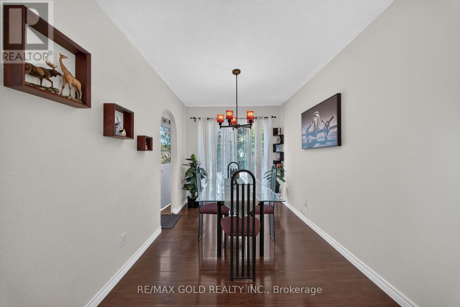 129 Folkstone Crescent Property Photo 13