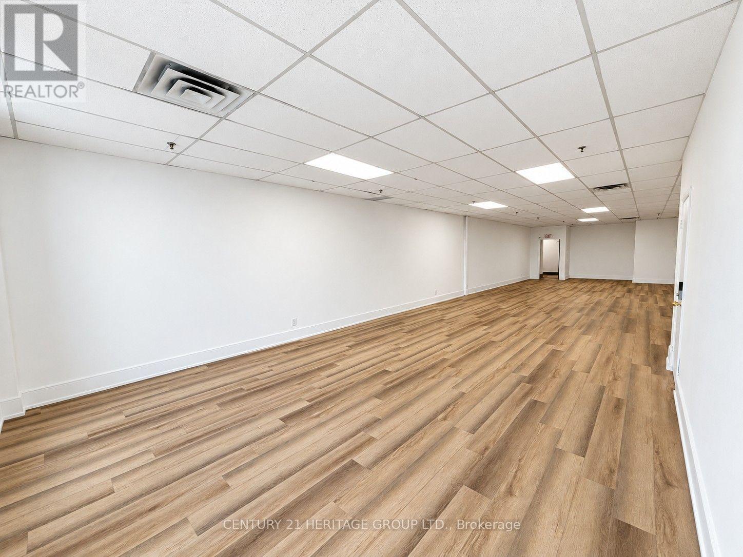 208 - 4544 Dufferin Street Property Photo 13
