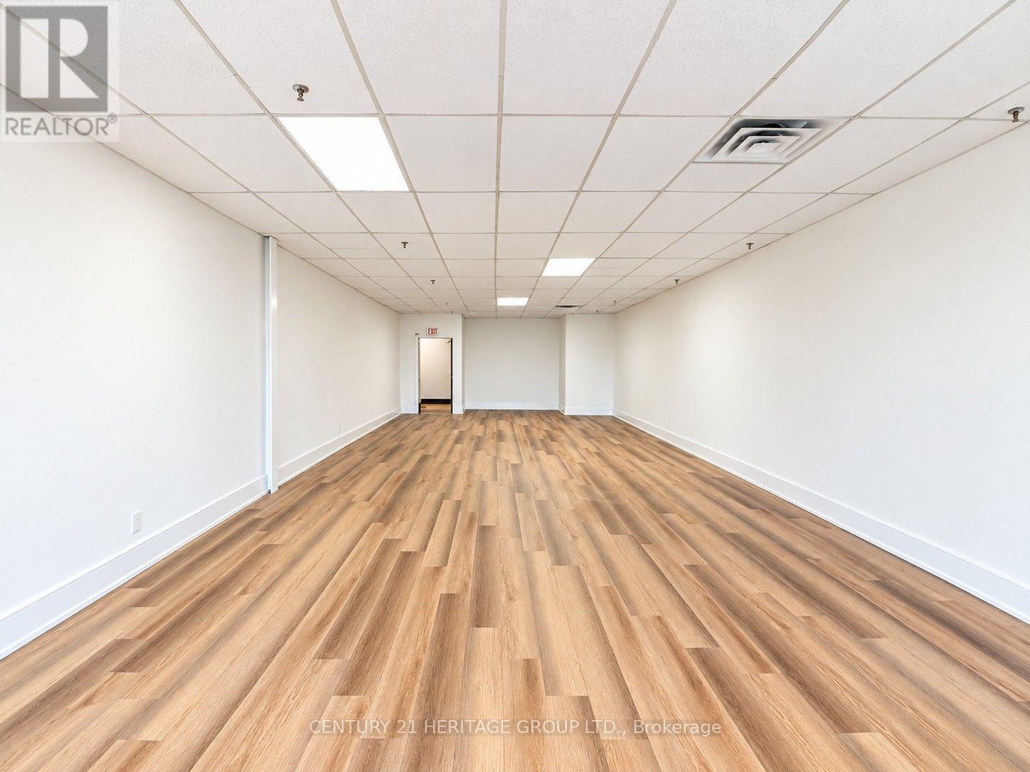 208 - 4544 Dufferin Street Property Photo 14