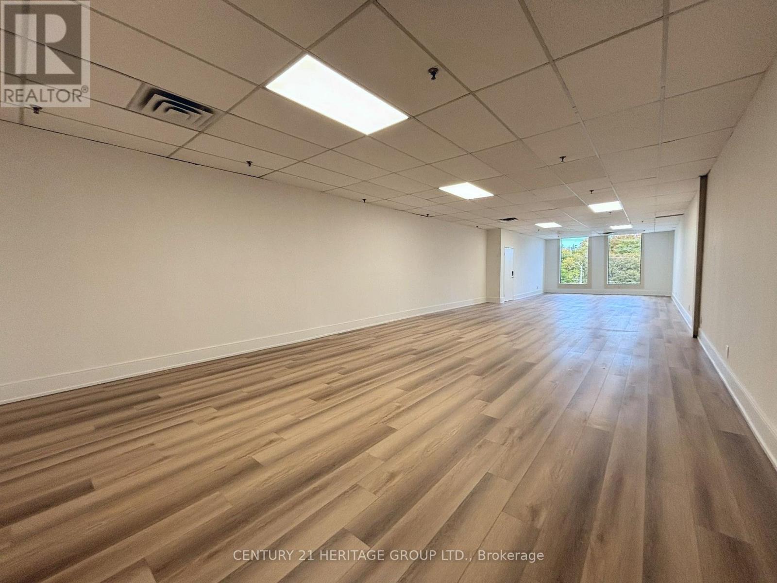 208 - 4544 Dufferin Street Property Photo 16