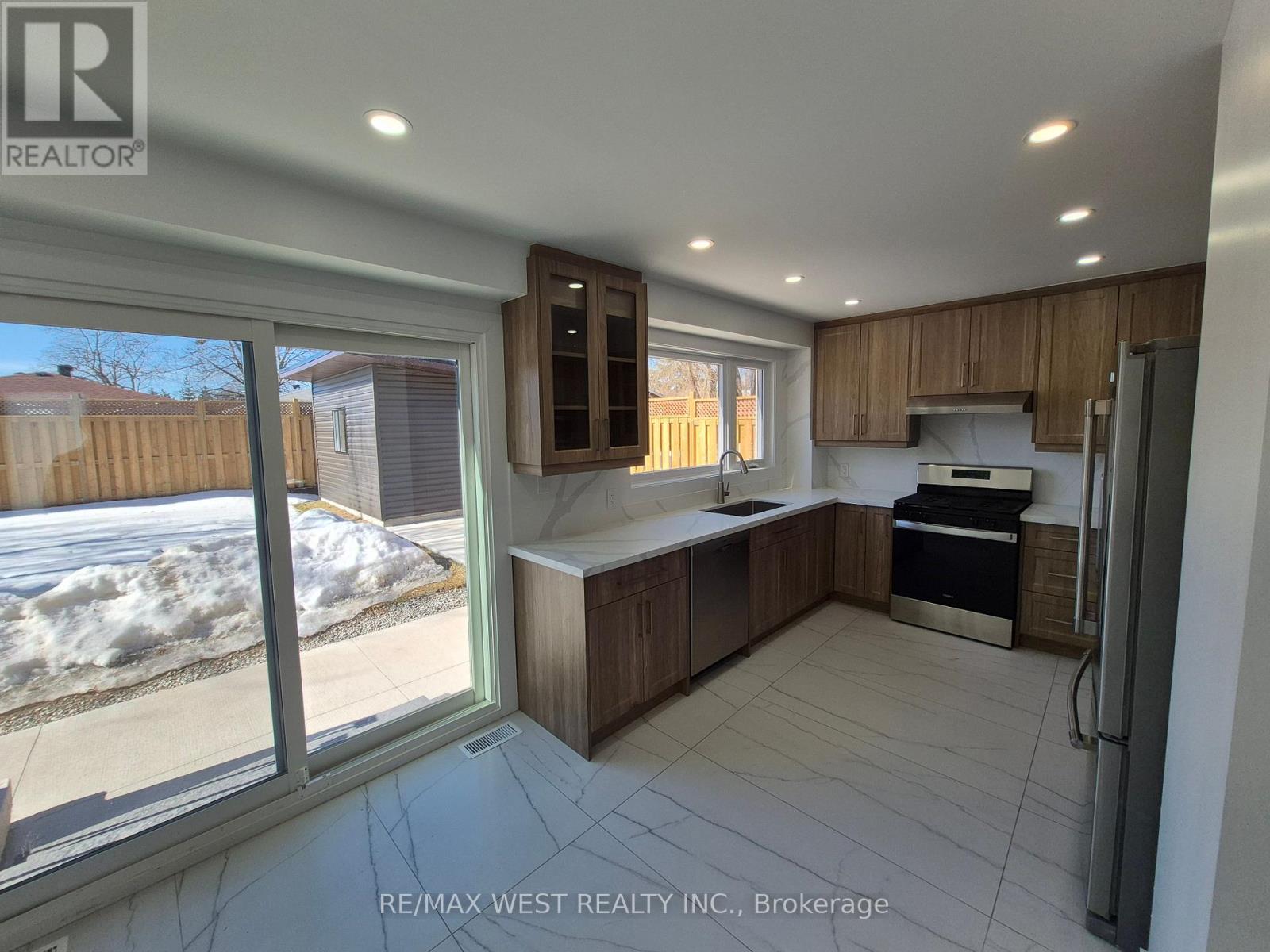 101 Seaborn Road Property Photo 7