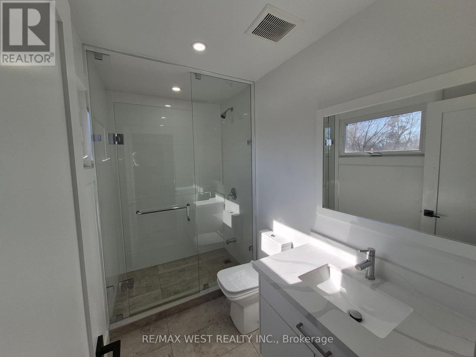 101 Seaborn Road Property Photo 12