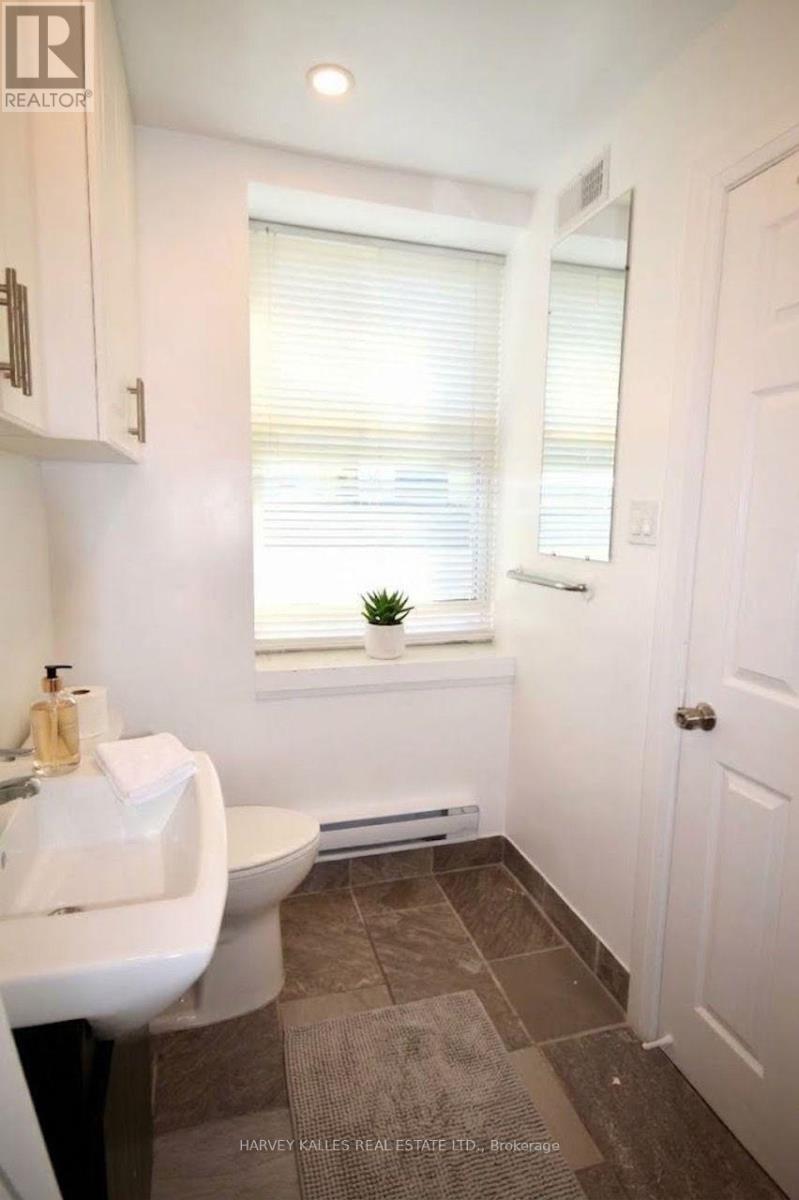 4 - 58 Rosemount Avenue Property Photo 7