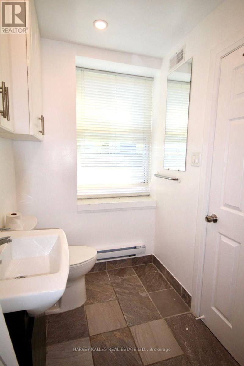 4 - 58 Rosemount Avenue Property Photo 8