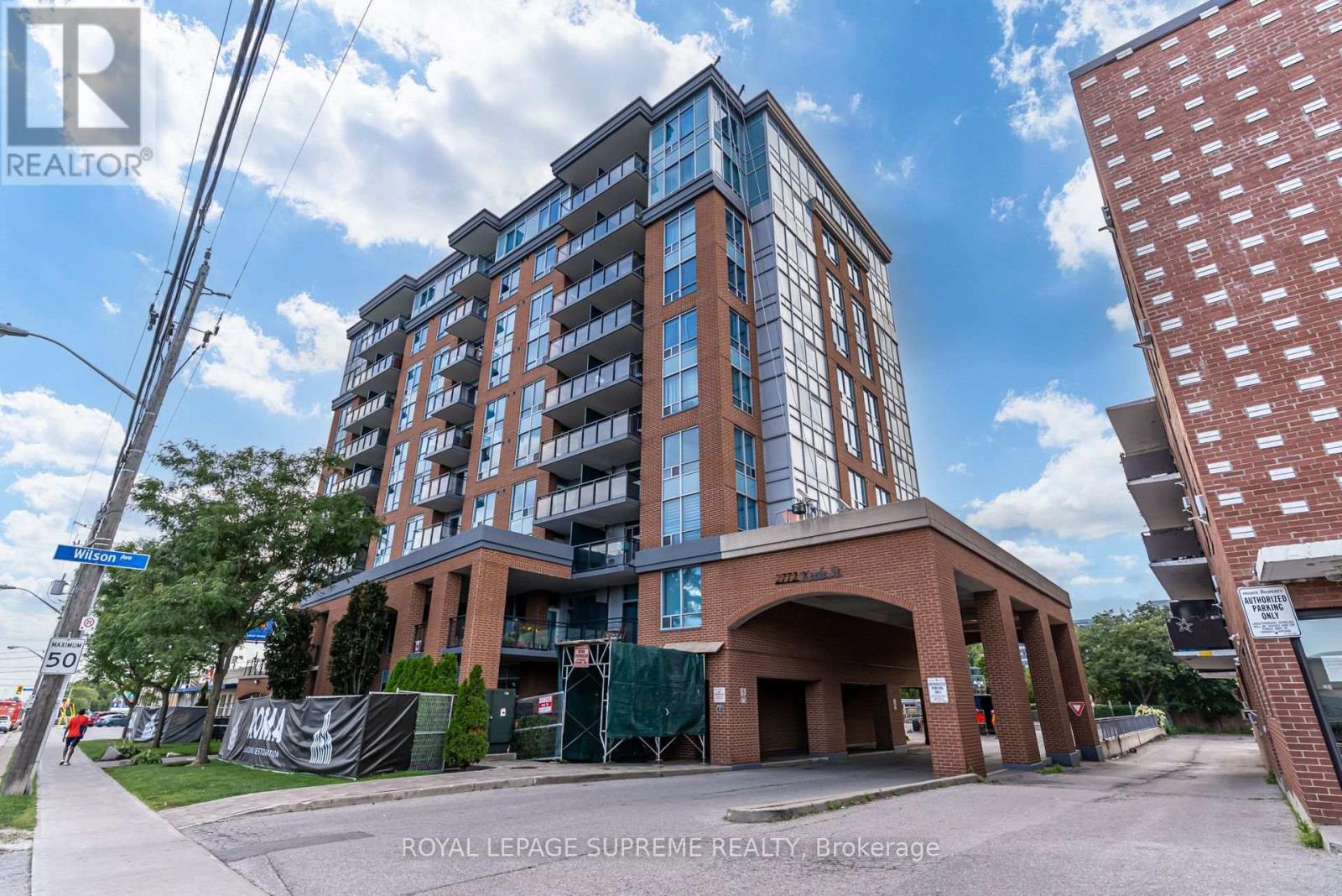 601 - 2772 Keele Street Property Photo 2