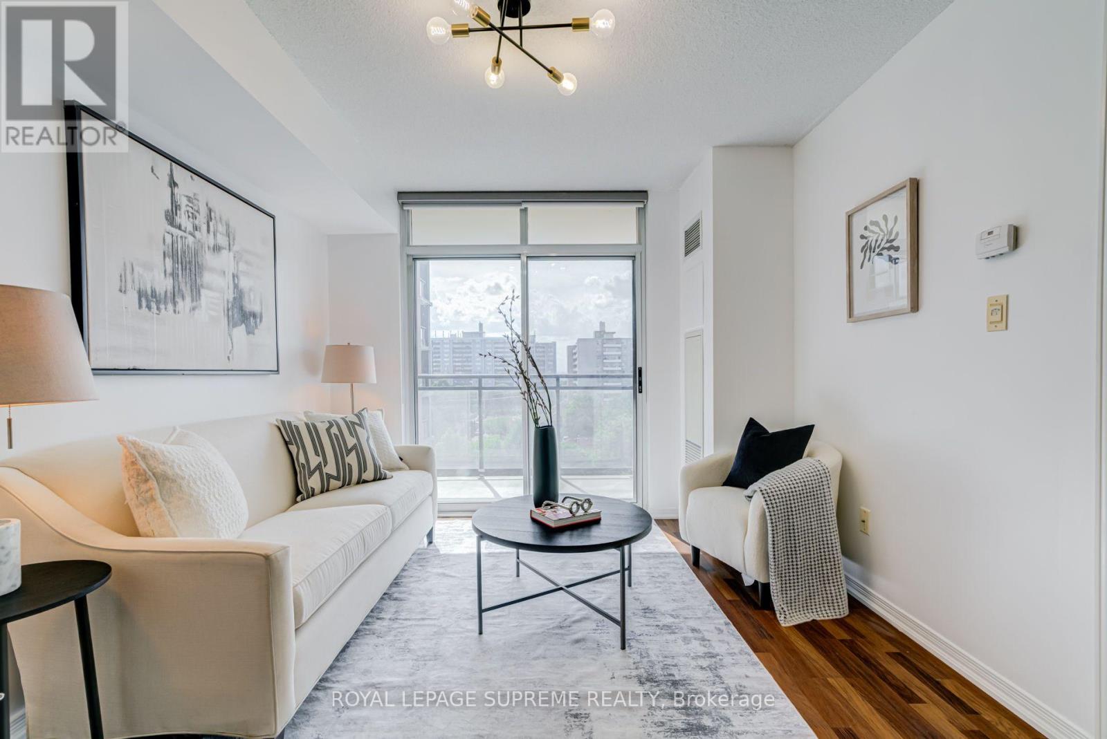 601 - 2772 Keele Street Property Photo 9
