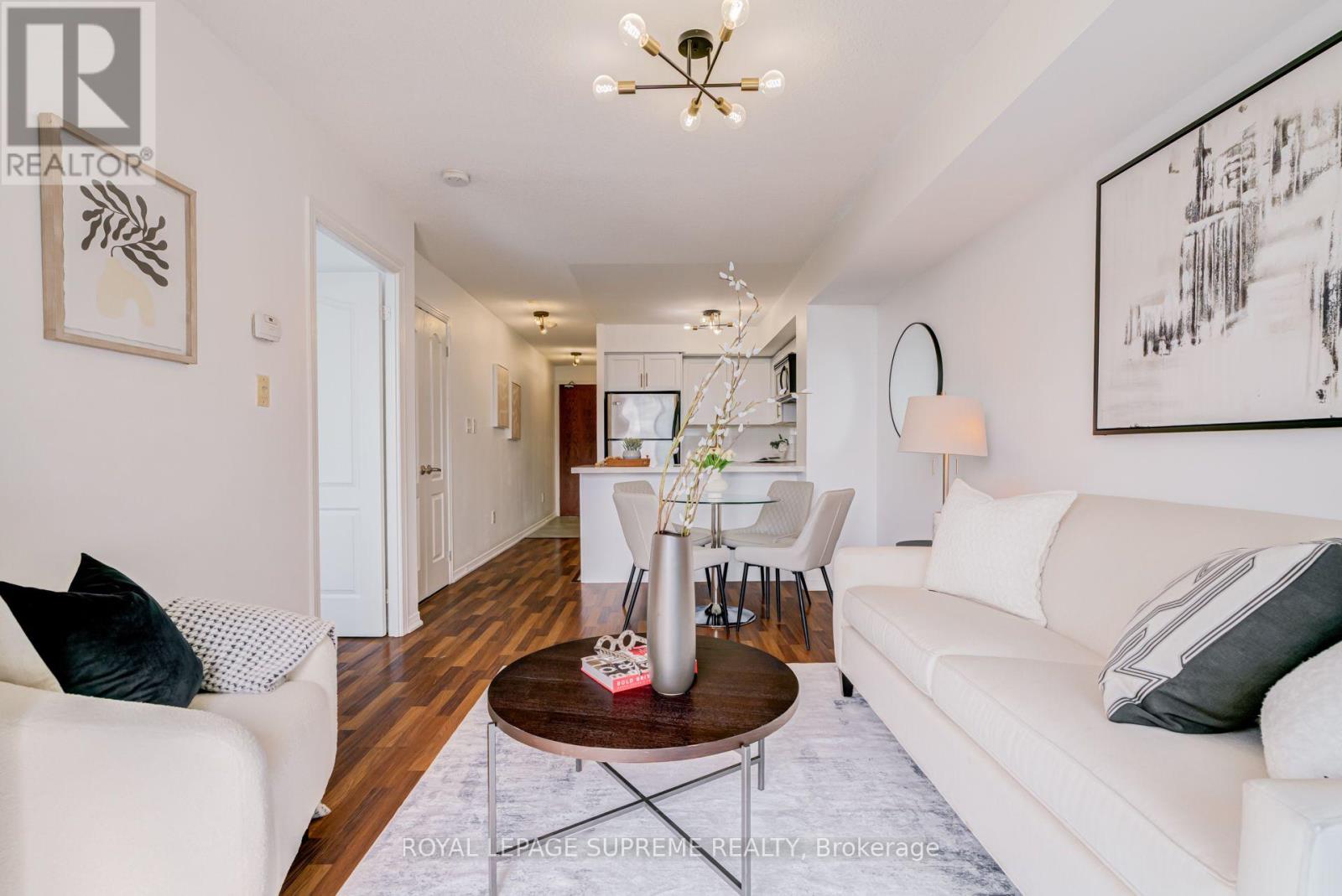 601 - 2772 Keele Street Property Photo 12