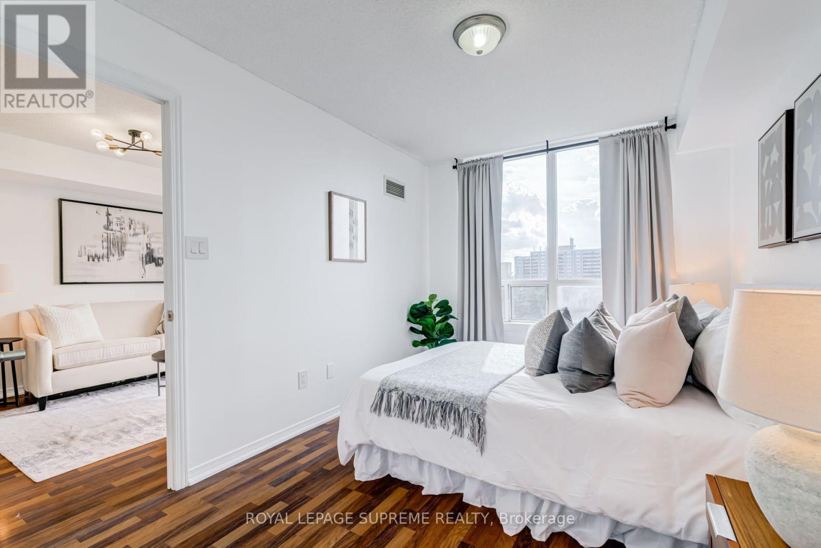 601 - 2772 Keele Street Property Photo 22