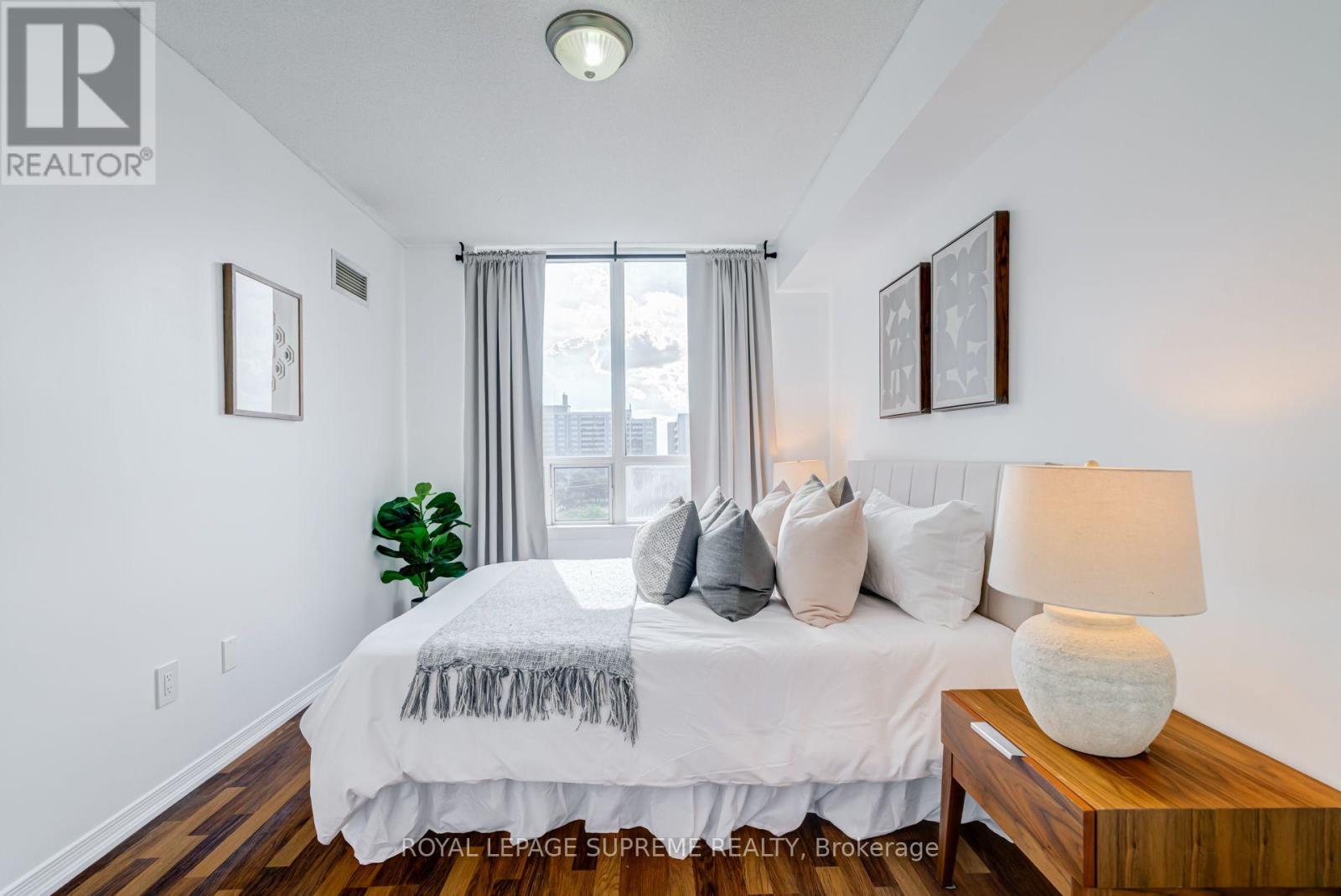 601 - 2772 Keele Street Property Photo 23