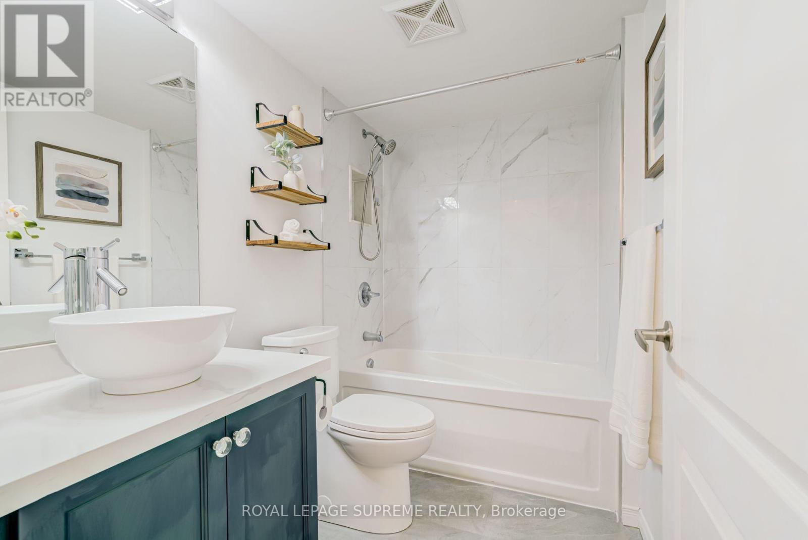 601 - 2772 Keele Street Property Photo 26