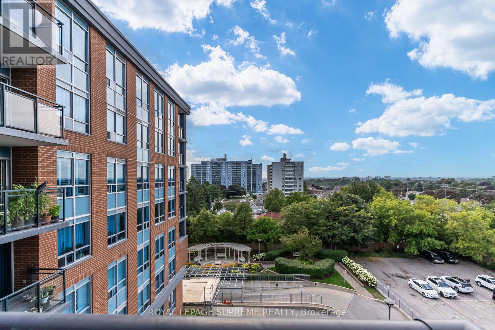 601 - 2772 Keele Street Property Photo 31