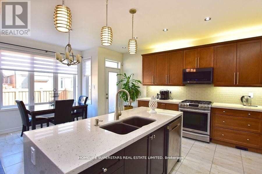 63 Enford Crescent Property Photo 11