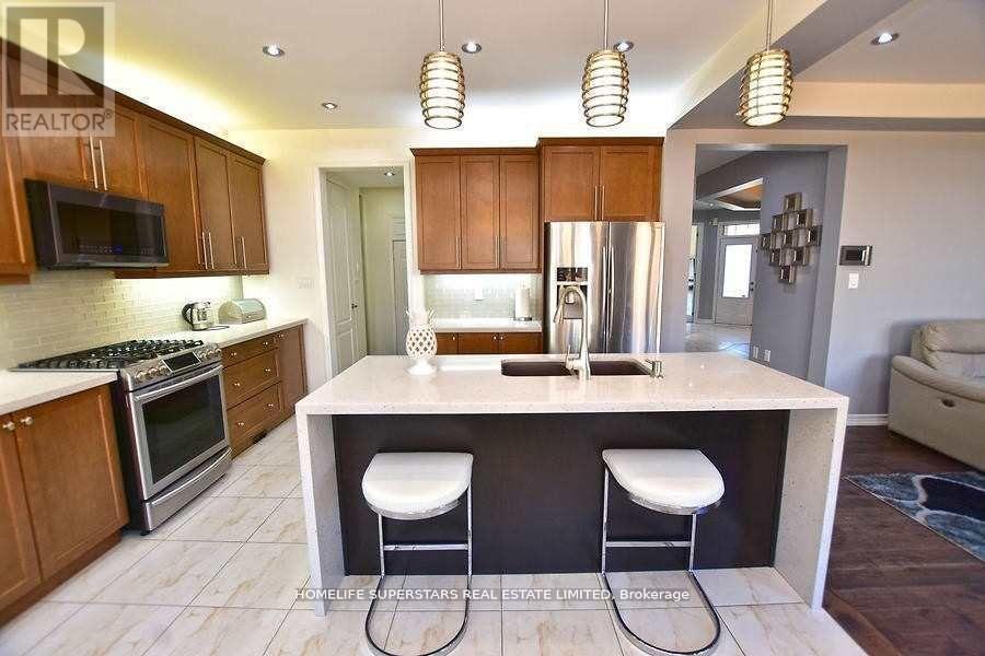 63 Enford Crescent Property Photo 12