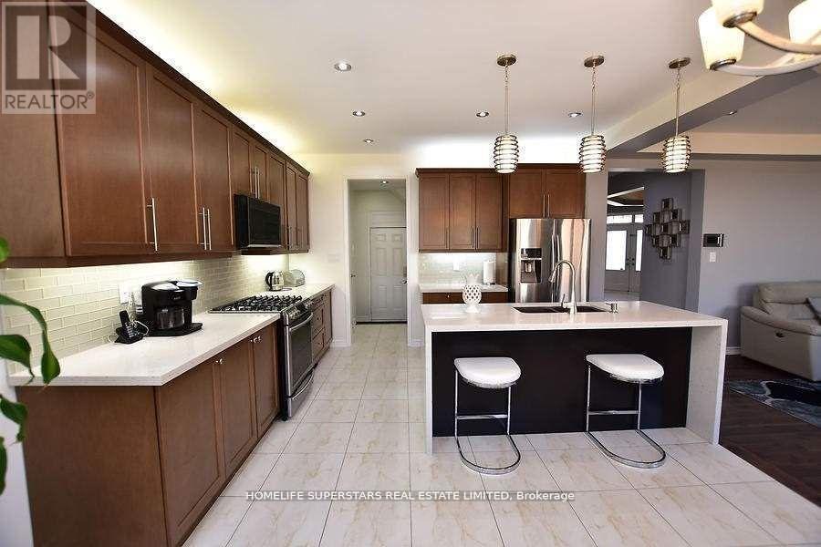 63 Enford Crescent Property Photo 13