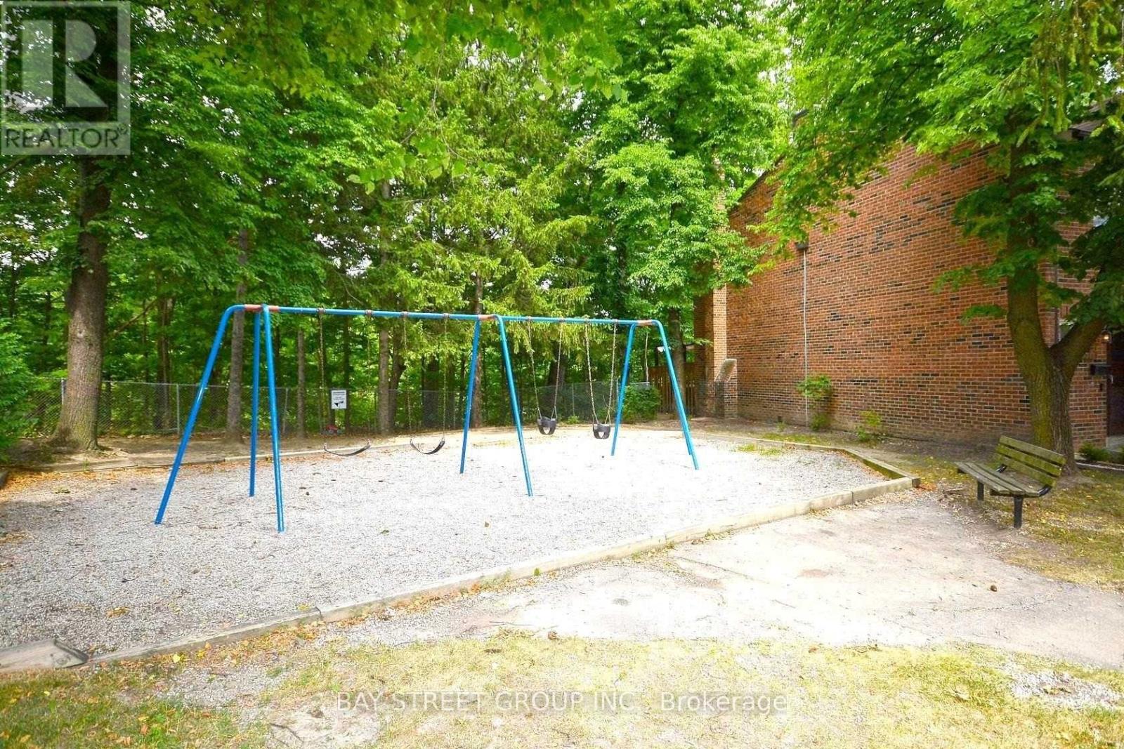 127 - 2120 Rathburn Road E Property Photo 16
