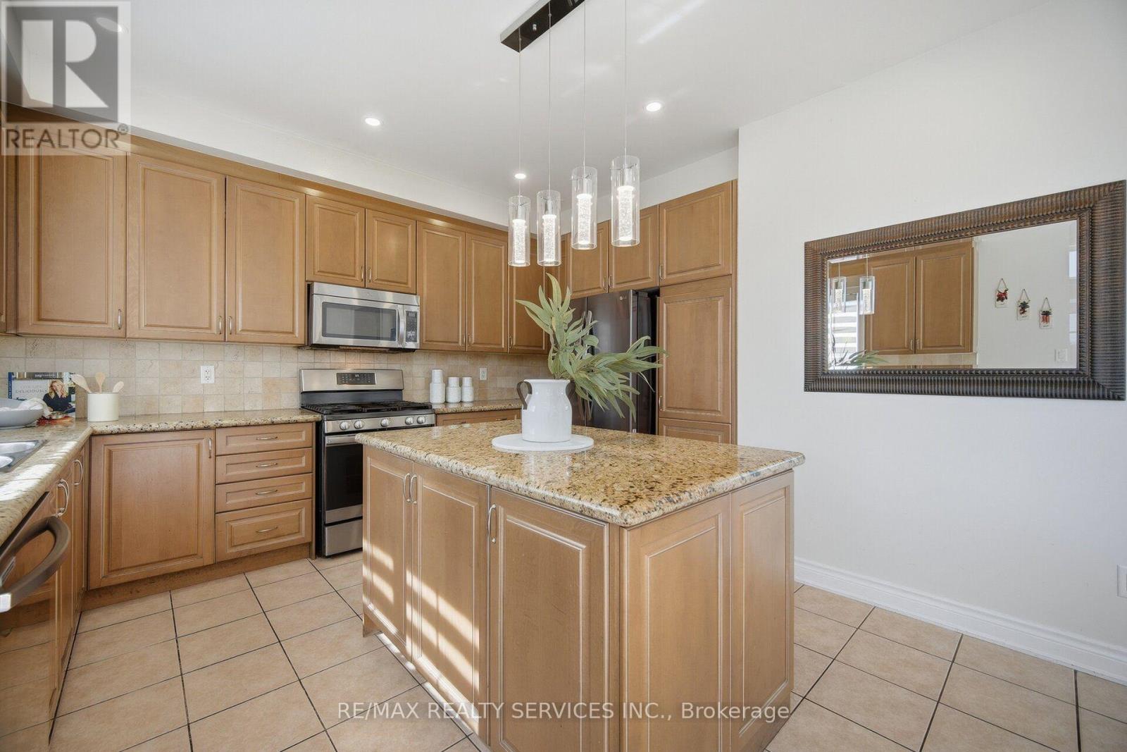 68 Southlake Boulevard Property Photo 12