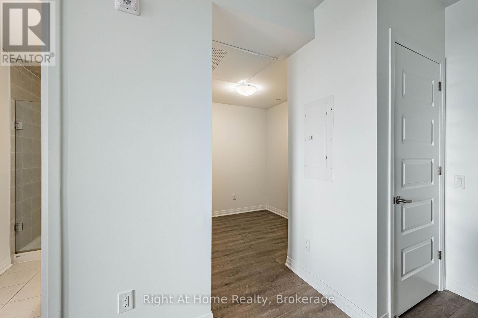 511 - 50 Kaitting Trail Property Photo 24