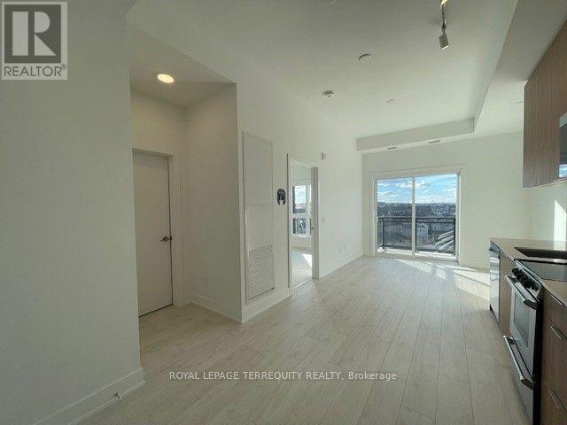 702 - 3008 William Cutmore Boulevard Property Photo 12