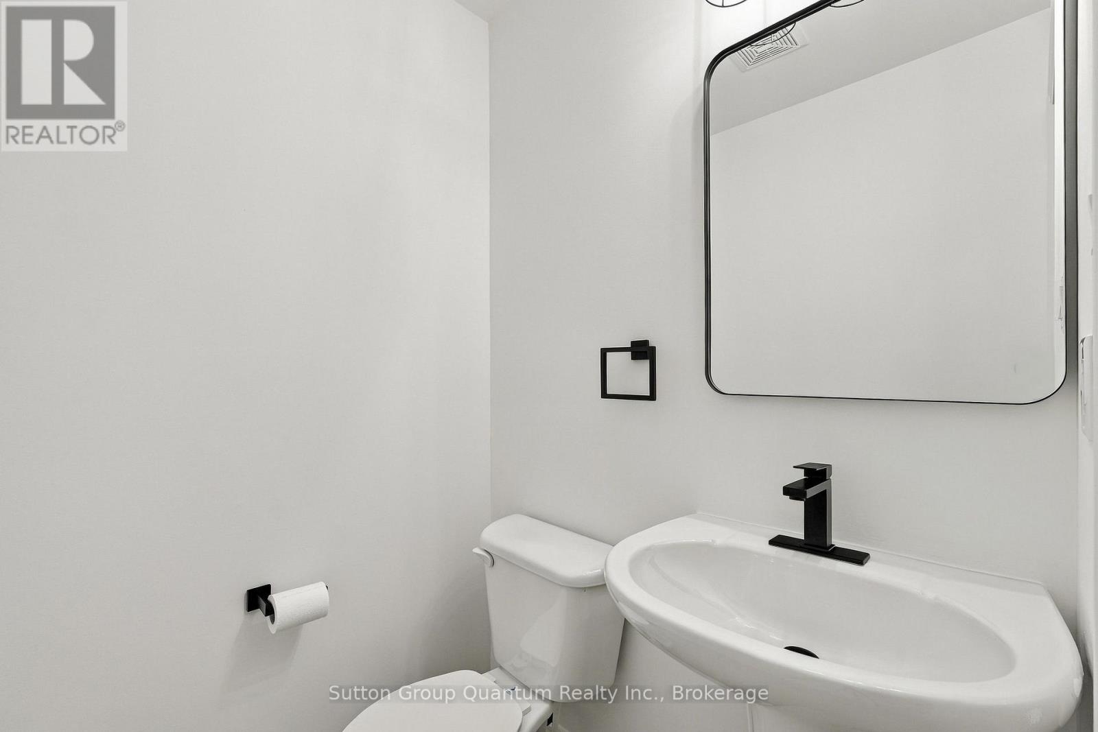 2435 Montagne Avenue Property Photo 5