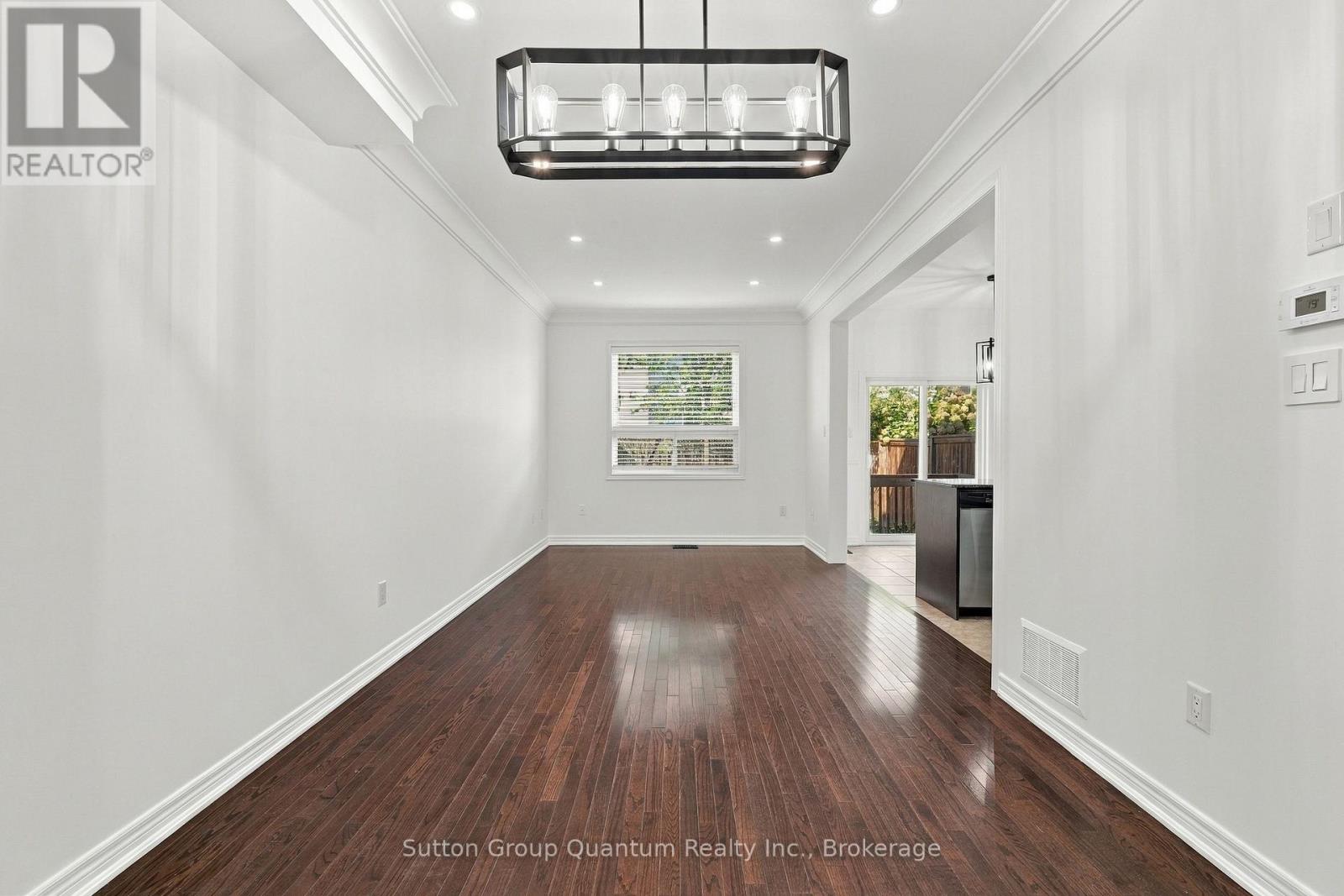 2435 Montagne Avenue Property Photo 14