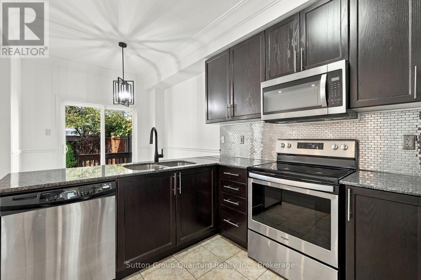 2435 Montagne Avenue Property Photo 18