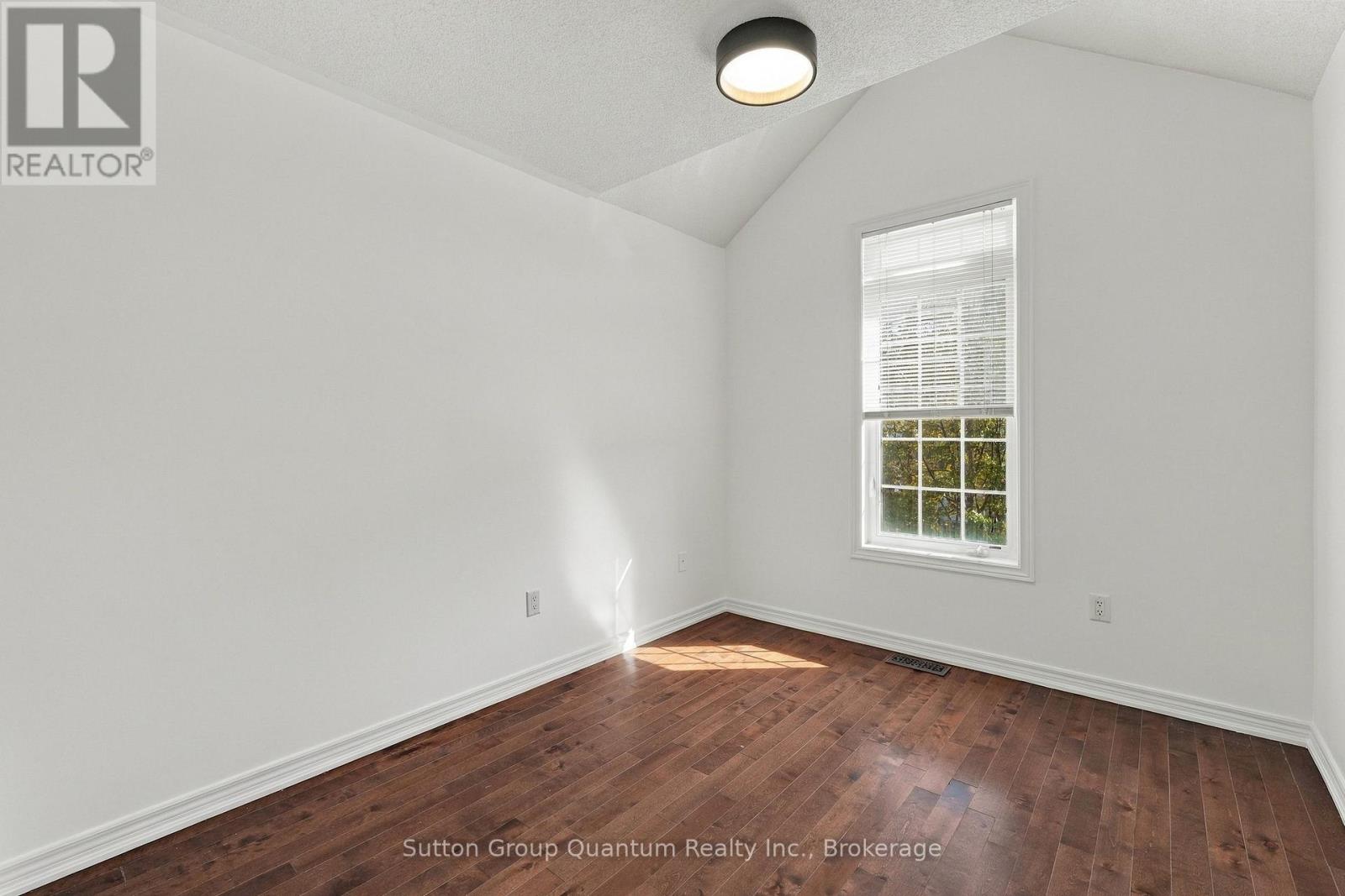 2435 Montagne Avenue Property Photo 28