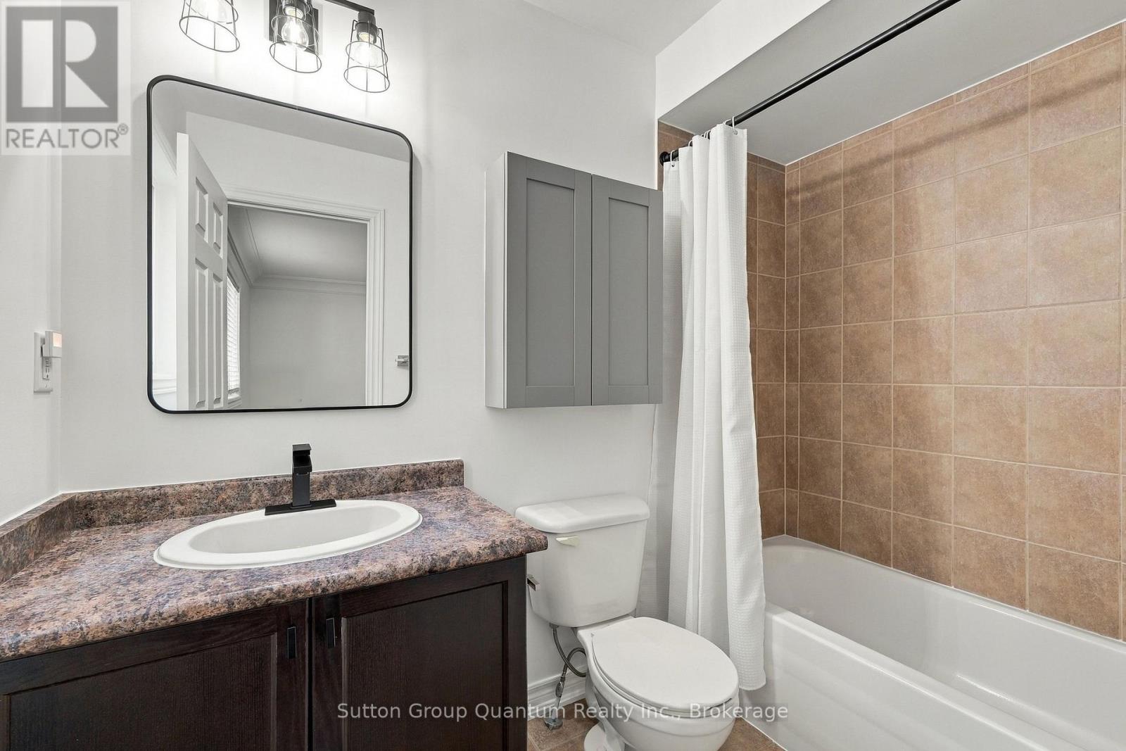 2435 Montagne Avenue Property Photo 38