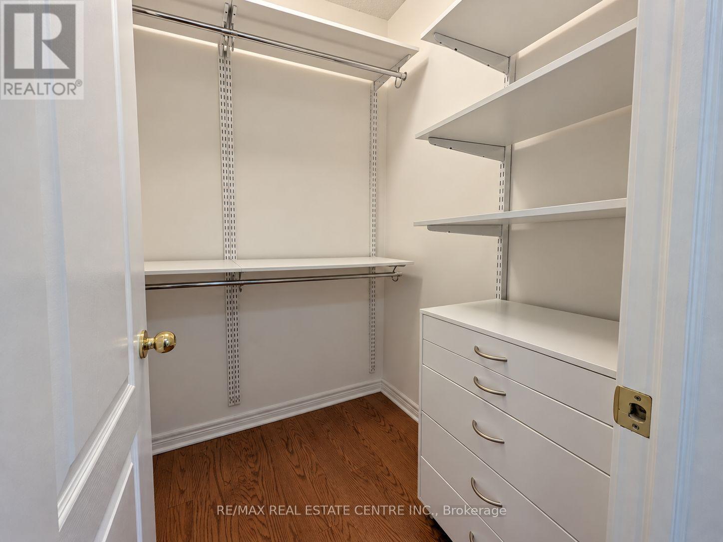 1302 Renfield Drive Property Photo 22