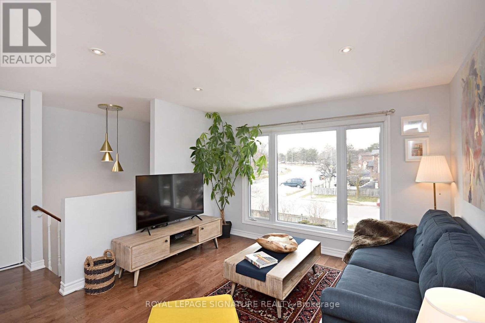 6303 Plowmans Heath Property Photo 6