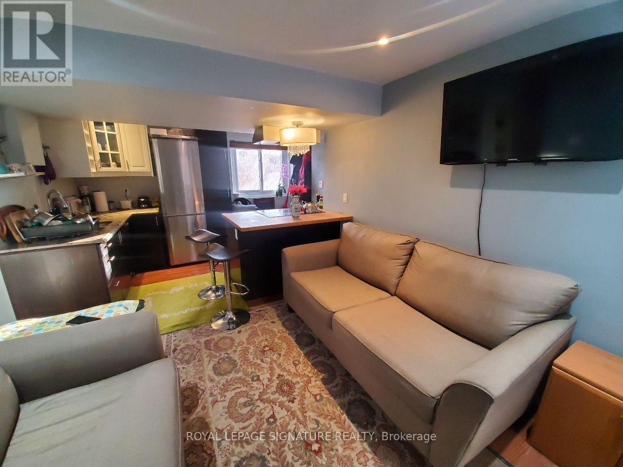 6303 Plowmans Heath Property Photo 14