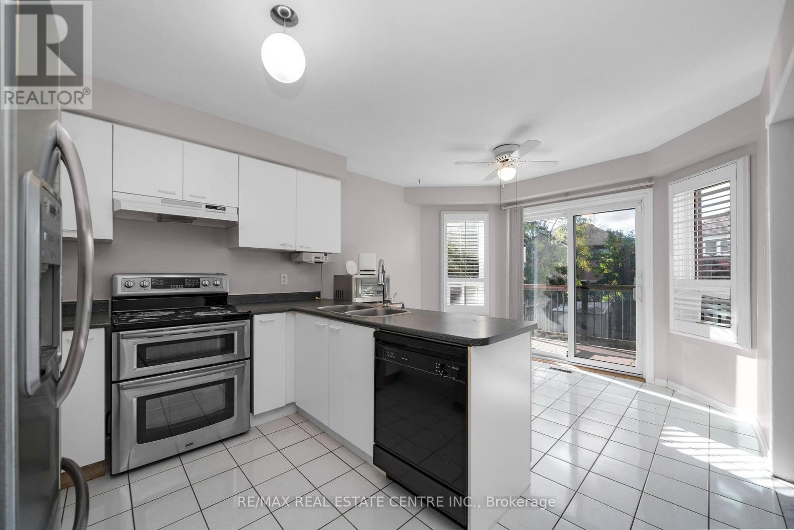 39 Killaloe Crescent Property Photo 5