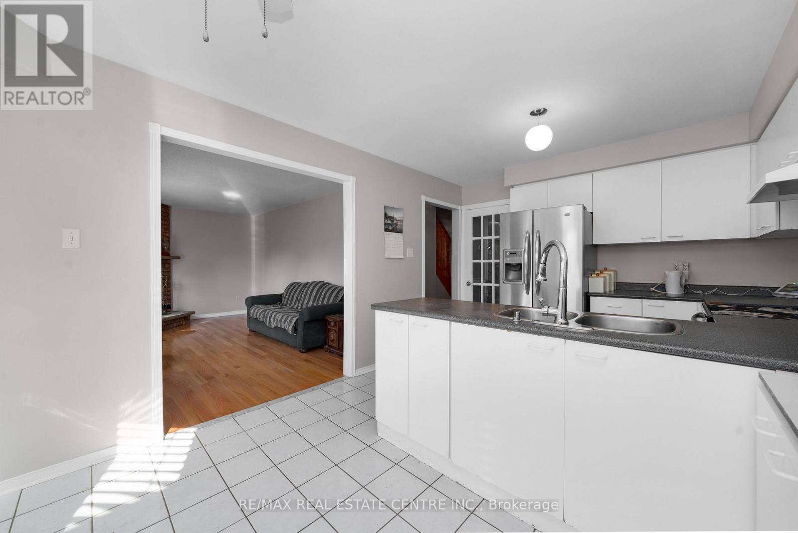 39 Killaloe Crescent Property Photo 6