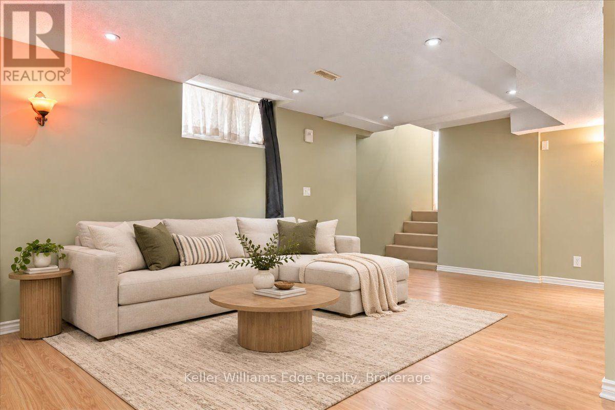671 Twain Avenue Property Photo 33